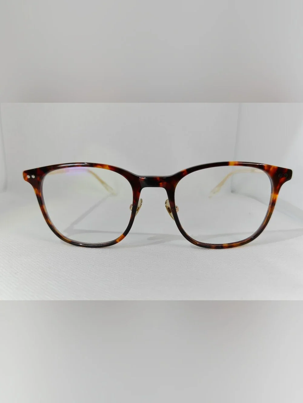 Follow. Gold, Tortoiseshell Square Frame. Elegant. Nice Detail.